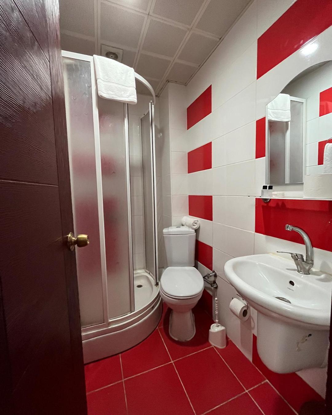 Red White Hotel อิสตันบูล ภายนอก รูปภาพ