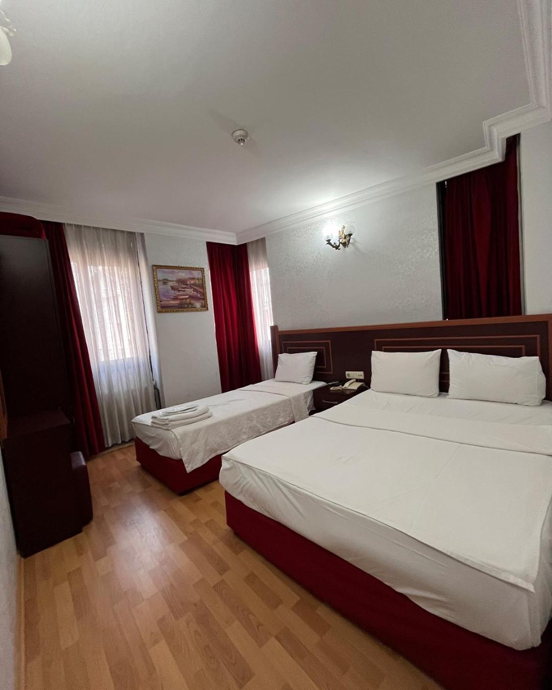 Red White Hotel อิสตันบูล ภายนอก รูปภาพ