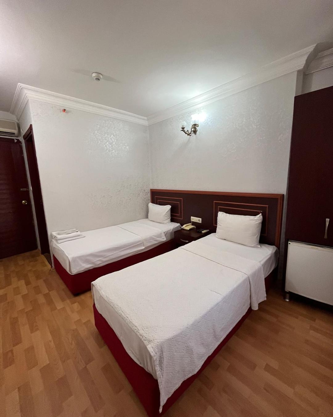Red White Hotel อิสตันบูล ภายนอก รูปภาพ