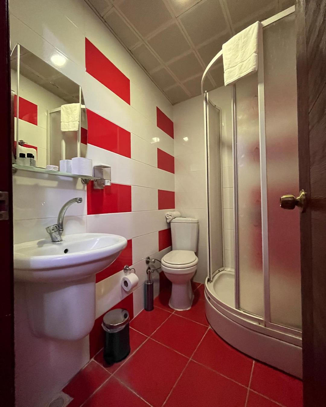 Red White Hotel อิสตันบูล ภายนอก รูปภาพ