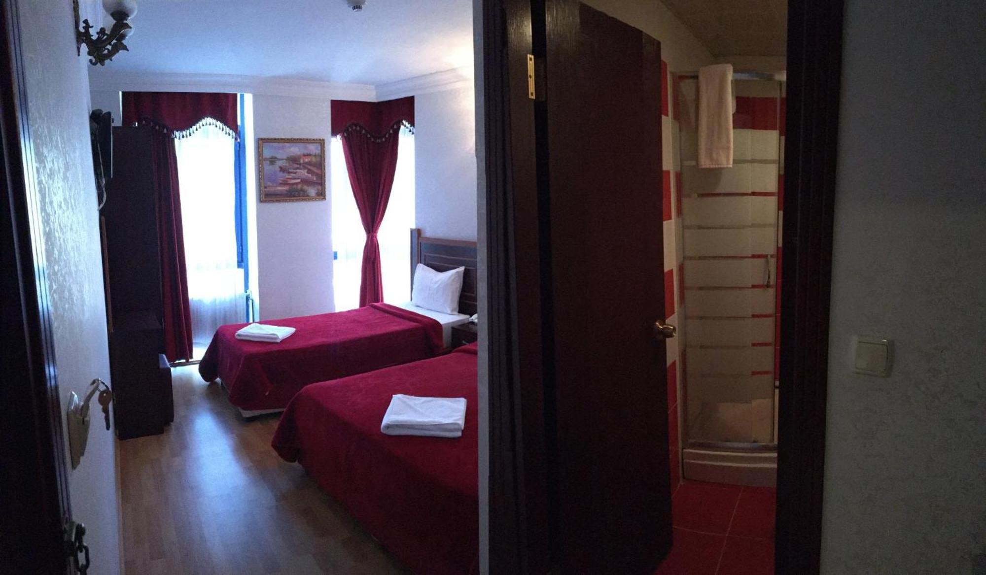 Red White Hotel อิสตันบูล ภายนอก รูปภาพ